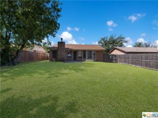Foreclosed Home - 1116 PRESWICK DR, 76548