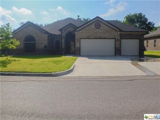 Foreclosed Home - 2017 RUSTLING OAKS DR, 76548