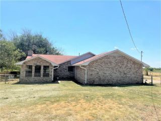 Foreclosed Home - 8928 S LONE STAR PKWY, 76557