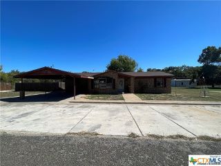 Foreclosed Home - 604 N 4TH ST, 76559