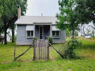Foreclosed Home - 4592 N FM 487, 76567