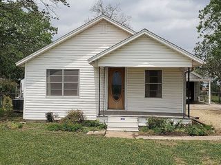 Foreclosed Home - 1705 OLD THORNDALE RD, 76574