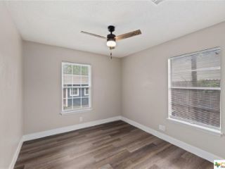 Foreclosed Home - 804 GILMORE ST, 76574