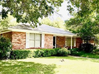 Foreclosed Home - 1603 WALNUT ST, 76634