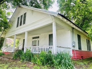 Foreclosed Home - 207 S AVENUE H, 76634