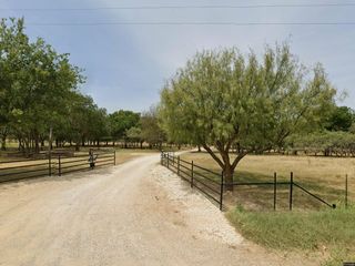 Foreclosed Home - 1798 COVERED WAGON TRL, 76638