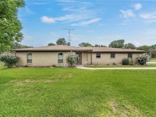 Foreclosed Home - 684 LEROY PKWY, 76640