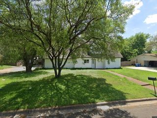 Foreclosed Home - 321 CRESCENT DR, 76643