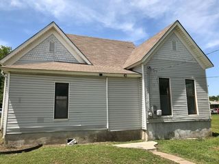 Foreclosed Home - 100 N 1ST ST, 76643