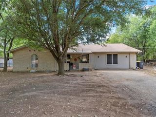 Foreclosed Home - 506 CINDY LN, 76655