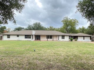 Foreclosed Home - 820 E TYLER ST, 76667