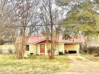 Foreclosed Home - 4004 HIGHWAY 14 N, 76667