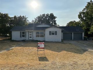 Foreclosed Home - 909 JERRY MASHEK DR, 76691