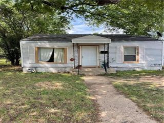 Foreclosed Home - 424 SPRING ST, 76704