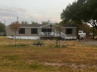 Foreclosed Home - 8700 OLD MARLIN RD, 76705