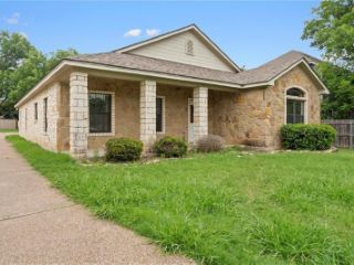Foreclosed Home - 2517 S 2ND ST, 76706