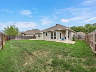 Foreclosed Home - 1117 MERGANSER WAY, 76706