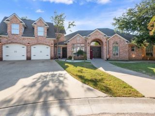 Foreclosed Home - List 101058765