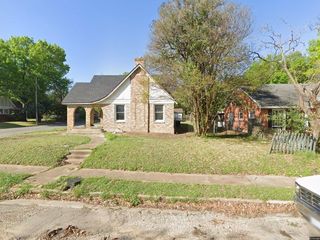Foreclosed Home - 600 N 30TH ST, 76707