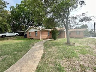 Foreclosed Home - 1342 MELROSE DR, 76710