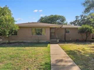 Foreclosed Home - 340 BELLAIRE DR, 76712
