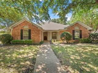 Foreclosed Home - 1216 MEADOW MOUNTAIN DR, 76712