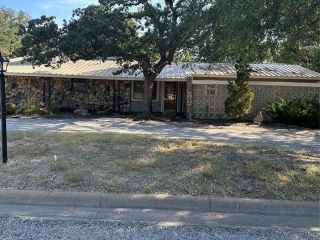 Foreclosed Home - 4202 AUSTIN AVE, 76801