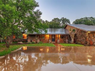 Foreclosed Home - 2219 OLD CALF CREEK RD, 76825
