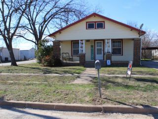 Foreclosed Home - 812 S CONCHO ST, 76834