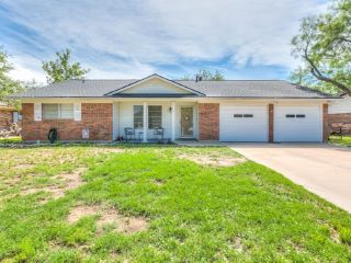 Foreclosed Home - 1819 DOVE CREEK DR, 76901