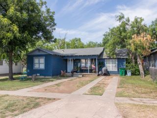 Foreclosed Home - 1405 HASSELL ST, 76901