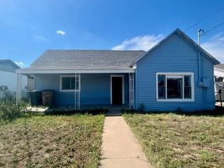 Foreclosed Home - 34 W 9TH ST, 76903