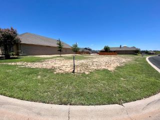 Foreclosed Home - 3034 CHAMPION CIR, 76904