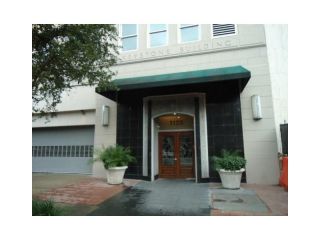 Foreclosed Home - 1120 Texas St 8b, 77002