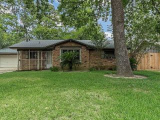 Foreclosed Home - 10522 ROCKAWAY DR, 77016