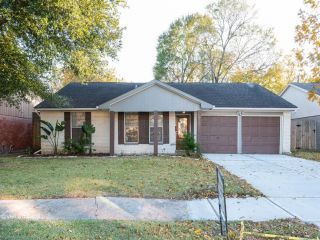 Foreclosed Home - 5819 Cartagena St, 77035
