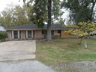 Foreclosed Home - 13407 ROBERTSVALE RD, 77037