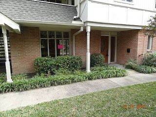Foreclosed Home - 609 S RIPPLE CREEK DR # DR609, 77057