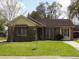 Foreclosed Home - 8602 GLENHEATH ST, 77061