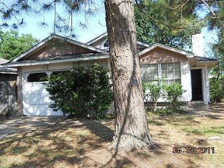 Foreclosed Home - 11031 STOCKWOOD DR, 77064