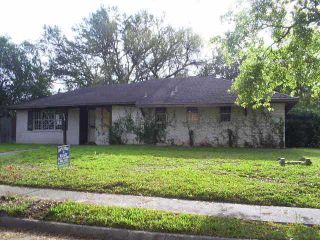 Foreclosed Home - 7515 SANDPIPER DR, 77074