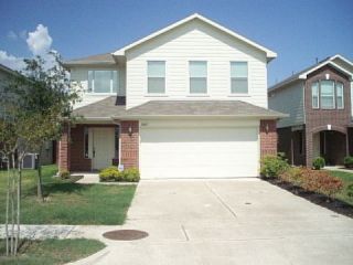 Foreclosed Home - 10827 HEATHERCLIFF LN, 77075