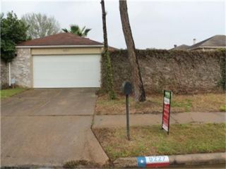 Foreclosed Home - 9227 RIVERSIDE LODGE DR, 77083