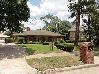 Foreclosed Home - 5918 BENT BOUGH LN, 77088