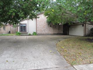 Foreclosed Home - 8610 BOLD FOREST DR, 77088