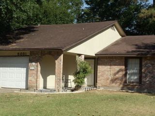 Foreclosed Home - 5031 GLENDOWER DR, 77373