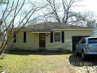 Foreclosed Home - 303 TEXAS ST, 77375
