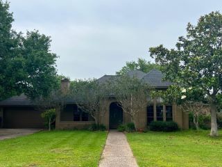 Foreclosed Home - 4105 HOLLY GLEN DR, 77414