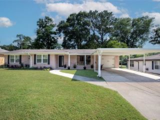 Foreclosed Home - 505 E STRAUSS ST, 77418