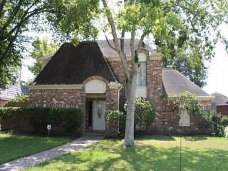 Foreclosed Home - 14811 WALBROOK DR, 77498
